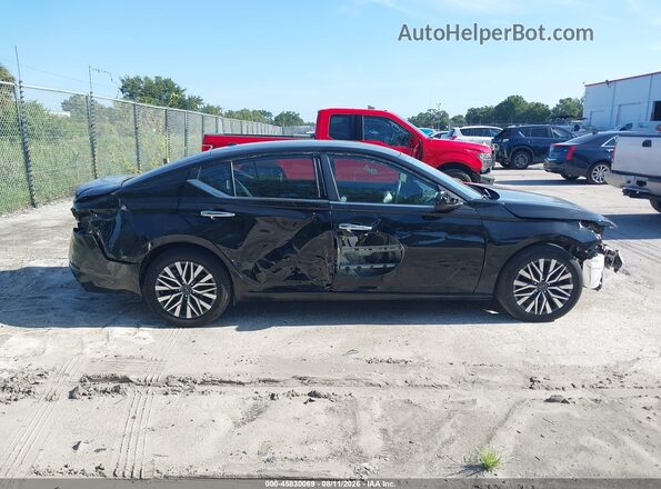 1N4BL4DV4RN306783 2024 NISSAN ALTIMA Black Widok wnętrza z tyłu