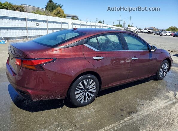 1N4BL4DV4RN357992 2024 NISSAN ALTIMA Burgundy Հետևի աջ