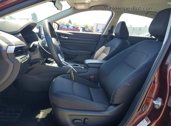 1N4BL4DV4RN357992 2024 NISSAN ALTIMA Burgundy Սալոնի դիմացի տեսք