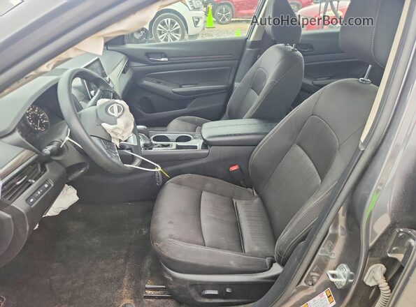 1N4BL4DV4RN410027 2024 NISSAN ALTIMA Gray Widok wnętrza z przodu