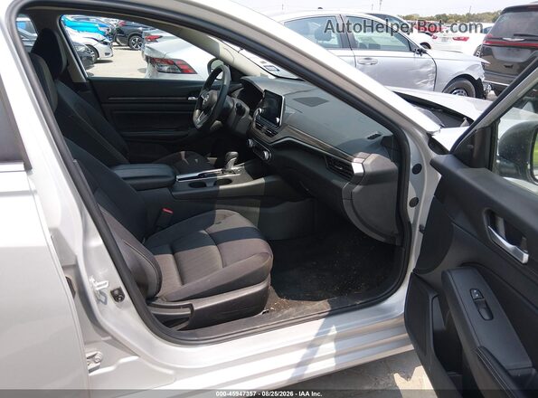 1N4BL4DV4SN359442 2025 NISSAN ALTIMA Silver წინა სალონის ხედი