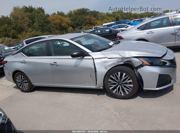 1N4BL4DV4SN359442 2025 NISSAN ALTIMA Silver უკანა სალონის ხედი