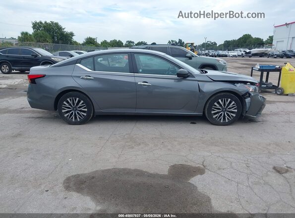 1N4BL4DV4SN383966 2025 NISSAN ALTIMA Gray Вид задньої частини салону