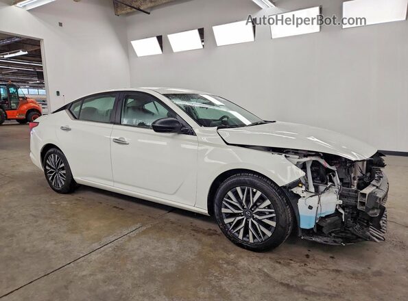 1N4BL4DV4SN392800 2025 NISSAN ALTIMA White Przód prawy