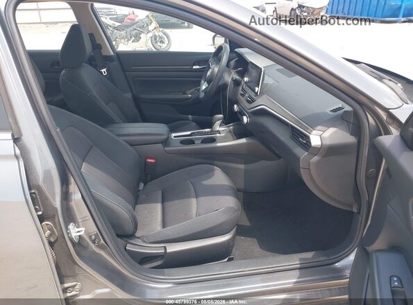 1N4BL4DV4SN396457 2025 NISSAN ALTIMA Gray Widok wnętrza z przodu