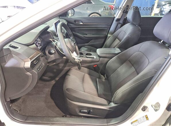 1N4BL4DV4SN399505 2025 NISSAN ALTIMA White წინა სალონის ხედი