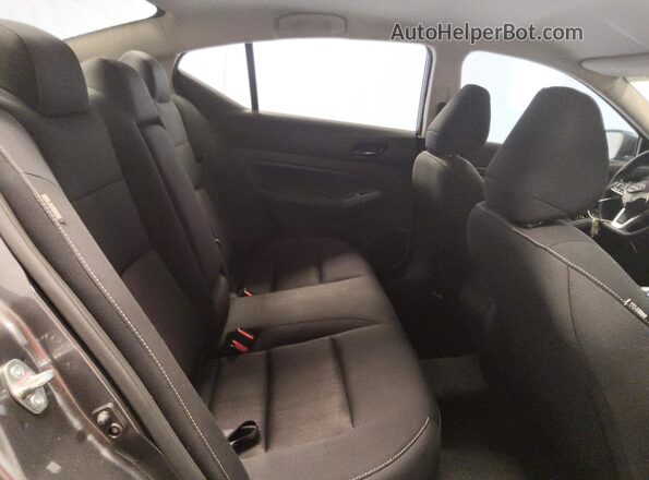 1N4BL4DV4TN304572 2026 NISSAN ALTIMA Gray Vista de los asientos traseros