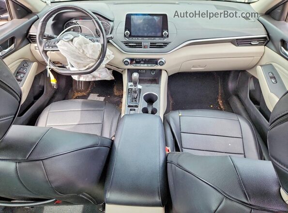 1N4BL4DV5KC165174 2019 NISSAN ALTIMA Black Dashboard view