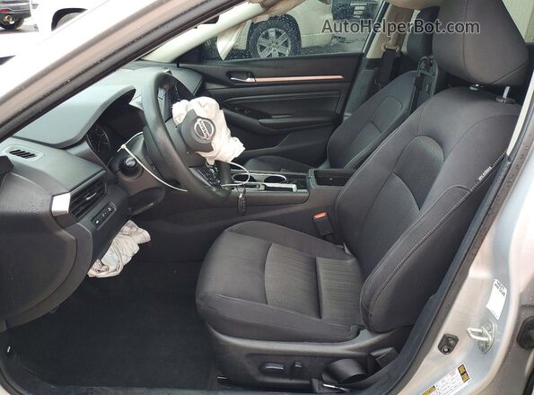 1N4BL4DV5MN417125 2021 NISSAN ALTIMA Silver Front interior view