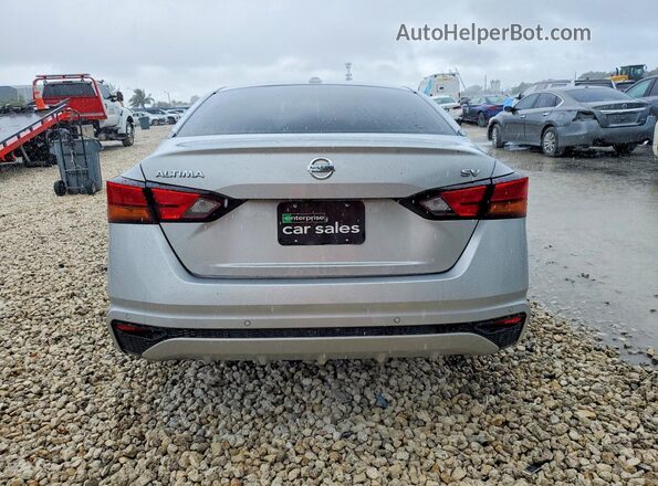 1N4BL4DV5MN417125 2021 NISSAN ALTIMA Silver Rear view