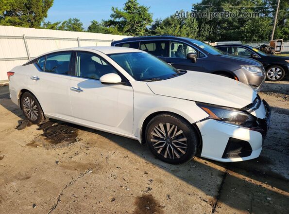 1N4BL4DV5PN411409 2023 NISSAN ALTIMA White Front right