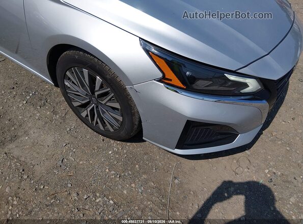 1N4BL4DV5RN328050 2024 NISSAN ALTIMA Silver Front view