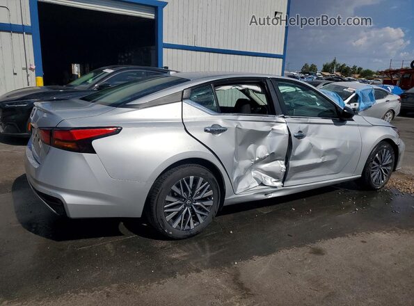 1N4BL4DV5SN355996 2025 NISSAN ALTIMA Silver Trasero derecho