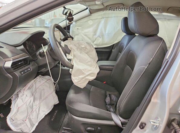 1N4BL4DV5SN365475 2025 NISSAN ALTIMA Silver Vista interior delantera