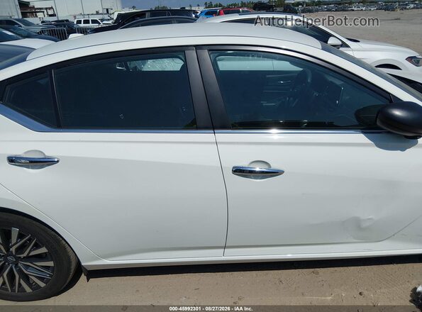 1N4BL4DV5SN375231 2025 NISSAN ALTIMA White უკანა სალონის ხედი