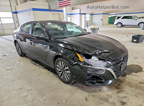 1N4BL4DV5SN387315 2025 NISSAN ALTIMA Черный Передняя правая четверть