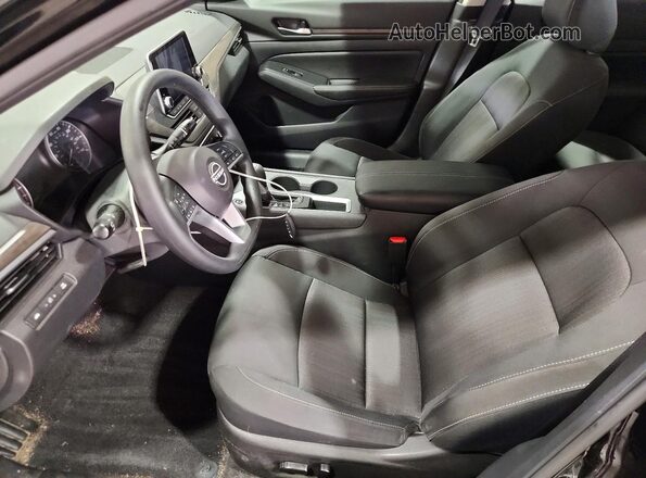 1N4BL4DV5SN387315 2025 NISSAN ALTIMA Черный Вид салона спереди