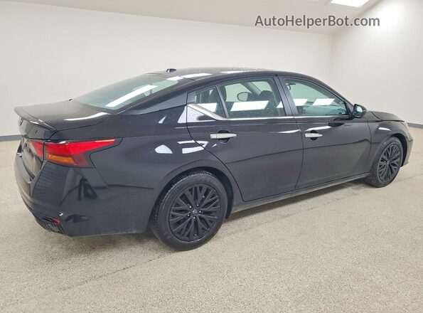 1N4BL4DV5SN409409 2025 NISSAN ALTIMA Black Trasero derecho