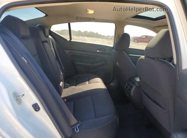 1N4BL4DV6KC171193 2019 NISSAN ALTIMA White უკანა სავარძლების ხედი