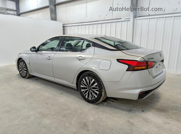 1N4BL4DV6RN346122 2024 NISSAN ALTIMA Silver Trasero izquierdo