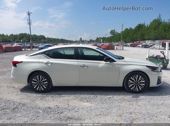 1N4BL4DV6RN419943 2024 NISSAN ALTIMA White Սալոնի 360 աստիճան տեսք