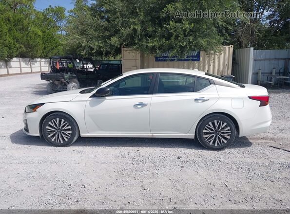 1N4BL4DV6RN419943 2024 NISSAN ALTIMA White 
