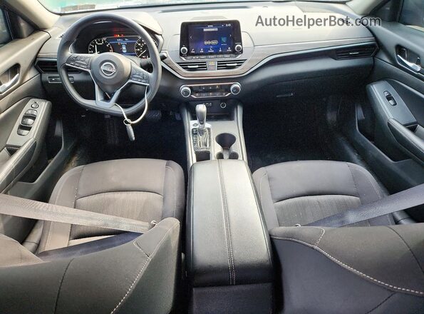 1N4BL4DV6SN324255 2025 NISSAN ALTIMA Maroon Widok deski rozdzielczej