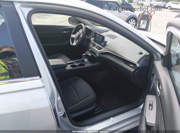1N4BL4DV6SN371270 2025 NISSAN ALTIMA Серебряный Вид салона спереди