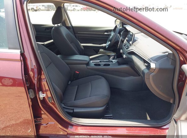 1N4BL4DV6SN402713 2025 NISSAN ALTIMA Burgundy Widok wnętrza z przodu
