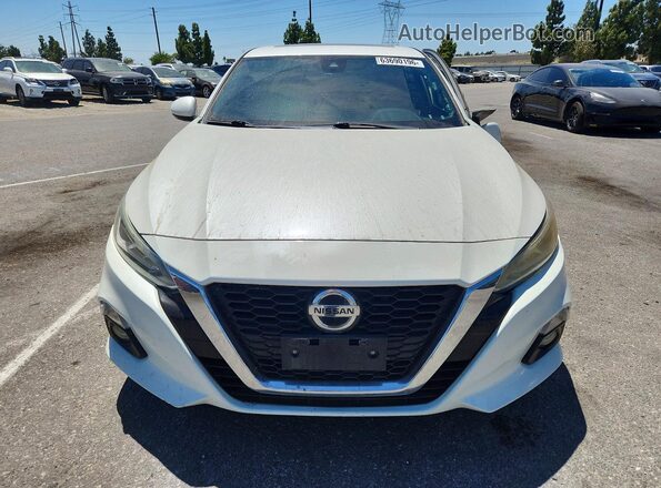 1N4BL4DV7LC239373 2020 NISSAN ALTIMA Белый Вид спереди