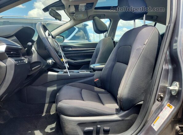 1N4BL4DV7MN378375 2021 NISSAN ALTIMA Gray Вид салону спереду