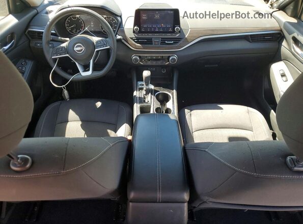 1N4BL4DV7RN338286 2024 NISSAN ALTIMA Silver Vista del salpicadero