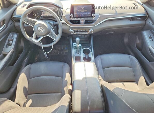 1N4BL4DV7RN392557 2024 NISSAN ALTIMA Silver Вид панелі приладів
