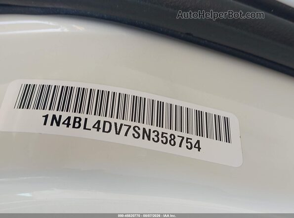1N4BL4DV7SN358754 2025 NISSAN ALTIMA White Widok komory silnika