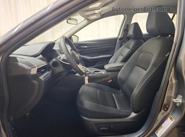 1N4BL4DV7SN389468 2025 NISSAN ALTIMA Gray Widok wnętrza z przodu