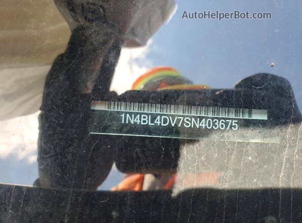 1N4BL4DV7SN403675 2025 NISSAN ALTIMA Silver VIN կոդի պիտակի տեսք