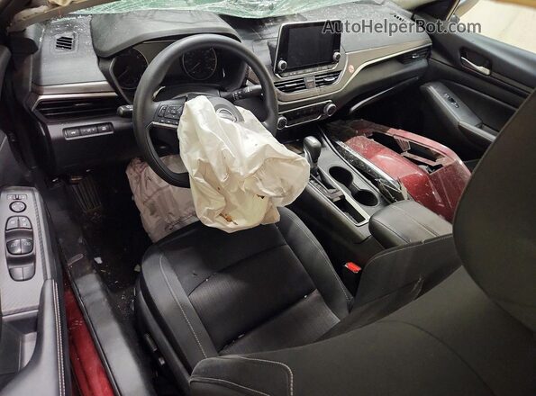 1N4BL4DV7SN404535 2025 NISSAN ALTIMA Maroon Widok deski rozdzielczej