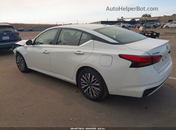 1N4BL4DV7SN411064 2025 NISSAN ALTIMA White 360 interior view