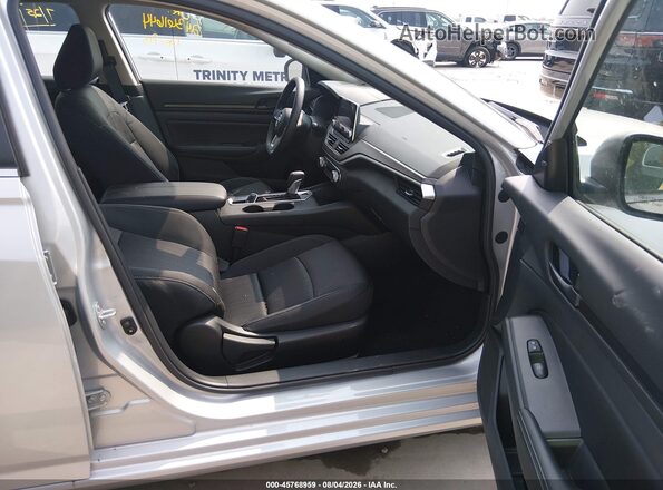 1N4BL4DV7TN338909 2026 NISSAN ALTIMA Silver Vista interior delantera
