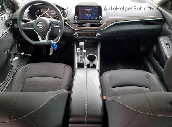 1N4BL4DV8RN302865 2024 NISSAN ALTIMA Silver Вид панелі приладів