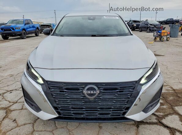 1N4BL4DV8RN302865 2024 NISSAN ALTIMA Silver Вид спереду