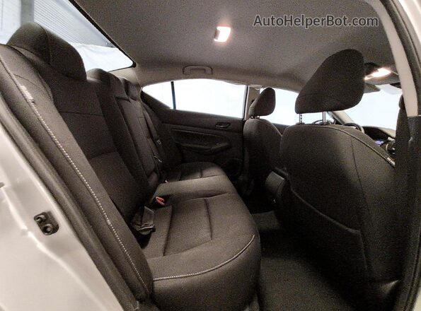 1N4BL4DV8SN366457 2025 NISSAN ALTIMA Silver Rear seats view