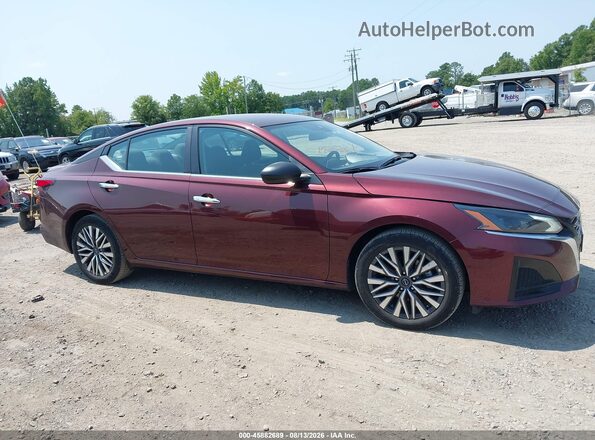 1N4BL4DV8SN374445 2025 NISSAN ALTIMA Purple Widok wnętrza z tyłu
