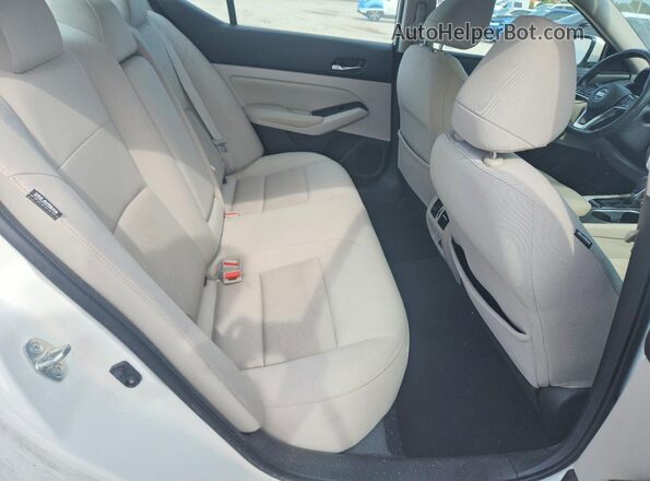 1N4BL4DV9KC135496 2019 NISSAN ALTIMA White უკანა სავარძლების ხედი