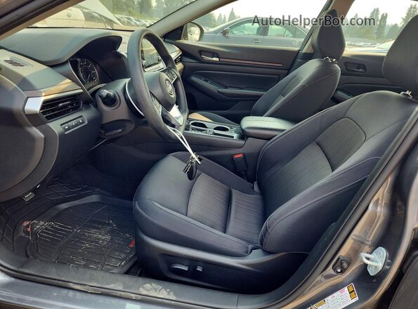 1N4BL4DV9RN333462 2024 NISSAN ALTIMA Gray Вид салону спереду