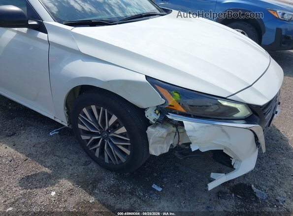 1N4BL4DV9SN357623 2025 NISSAN ALTIMA White Vista frontal