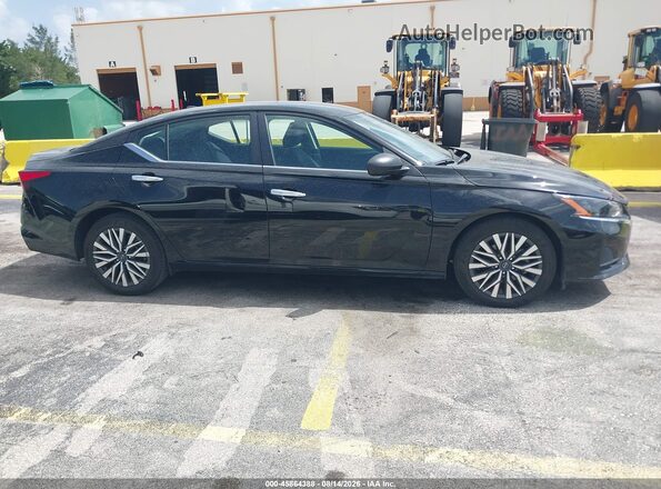 1N4BL4DV9SN414872 2025 NISSAN ALTIMA Black Rear interior view