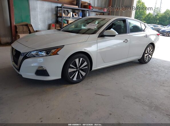 1N4BL4DVXMN408257 2021 NISSAN ALTIMA White Առջևի ձախ երեք քառորդ տեսարան