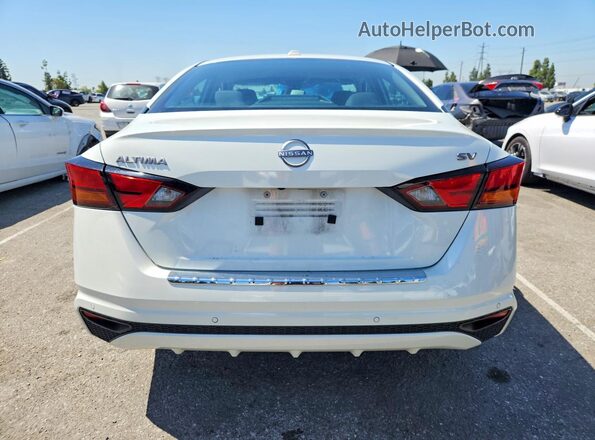 1N4BL4DVXPN414810 2023 NISSAN ALTIMA White Widok z tyłu