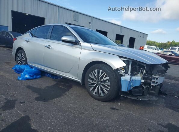 1N4BL4DVXRN396599 2024 NISSAN ALTIMA Silver Delantero derecho